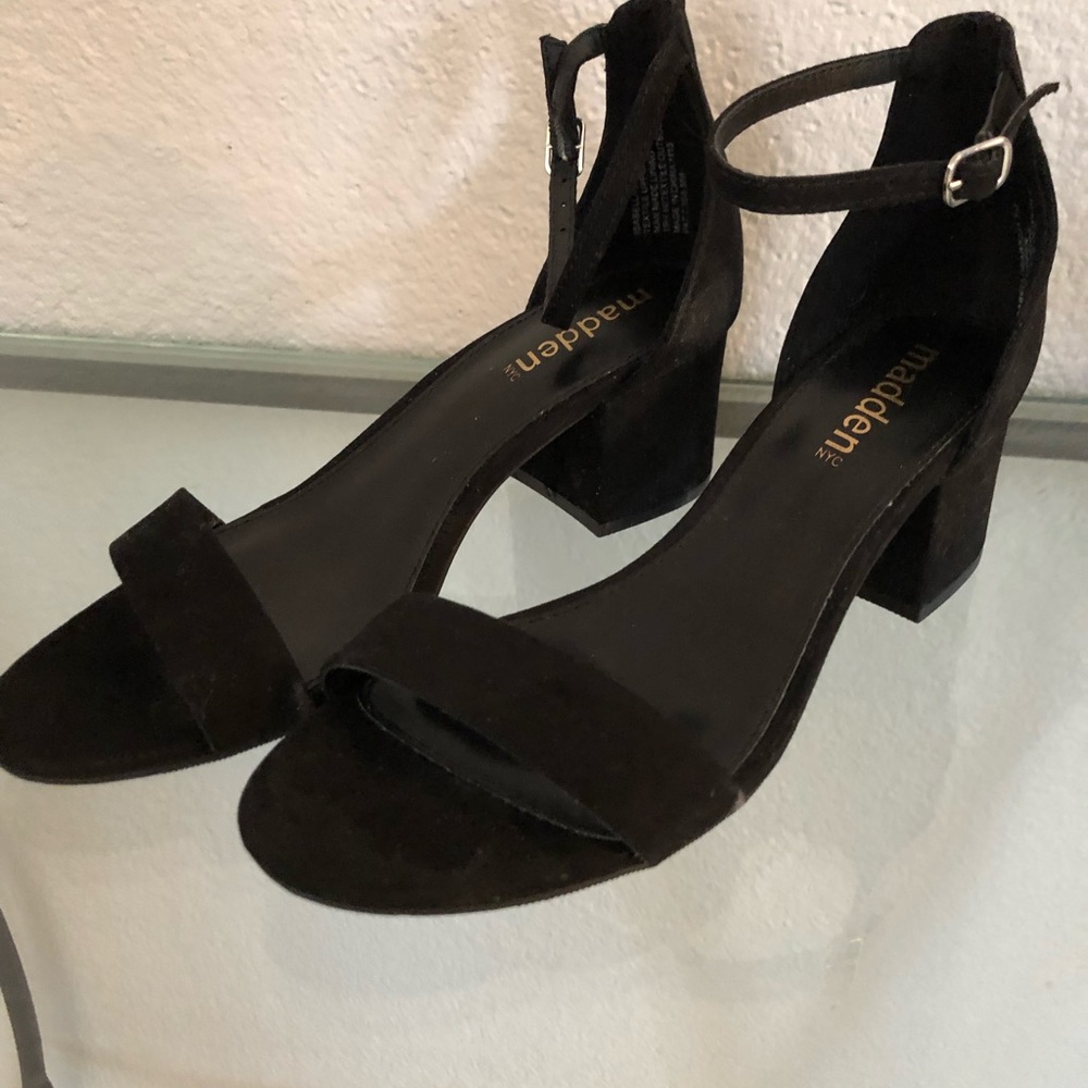 Brand New! Steve Madden Suede Sandals